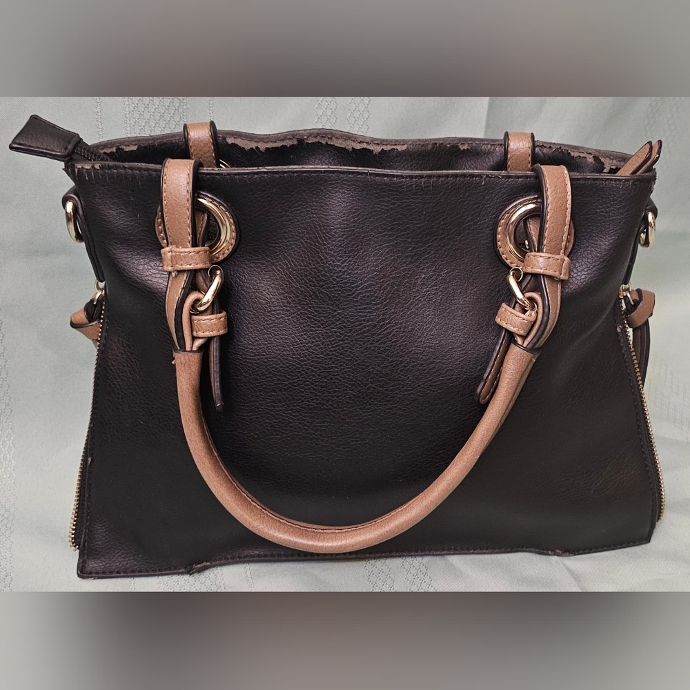 Simply Noelle Black Shoulder Bag - Picture 9 of 11